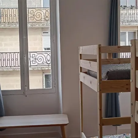 Bed In 6-beds Women Le Jardin Cafe 호스텔 보르도