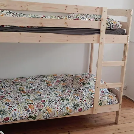 Bed In 6-beds Women Le Jardin Cafe 호스텔 보르도